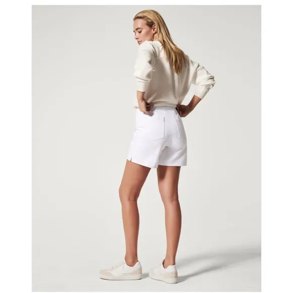 SPANX on the go 6” shorts white cotton 4 way stretch small
