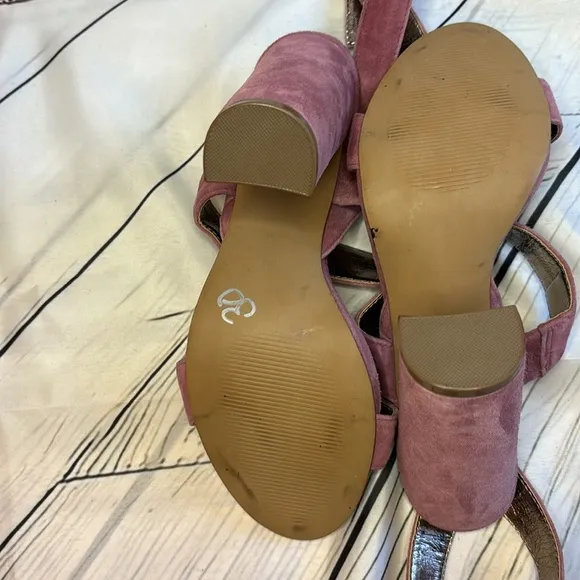 Steve Madden Mauve “CANAAN” Strappy Block Heel Suede Sandals Size 7.5