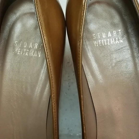 STUART WEITZMAN patent leather classic pumps