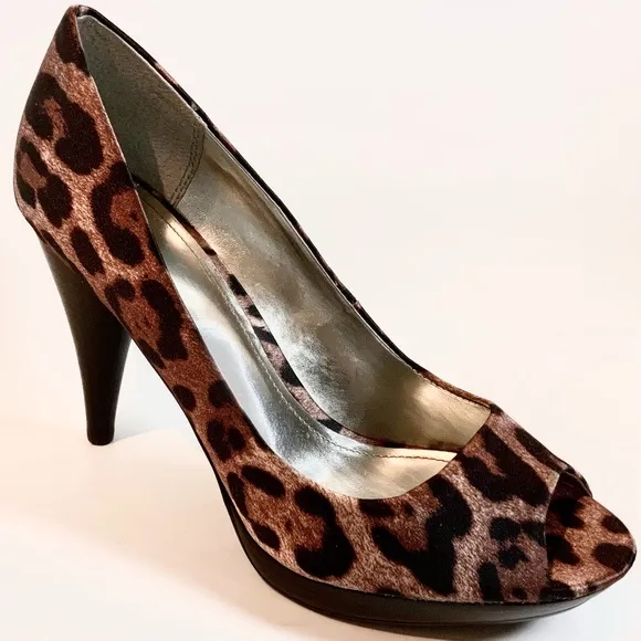 Style &amp; Co Celine peep toe leopard shoes heel pump
