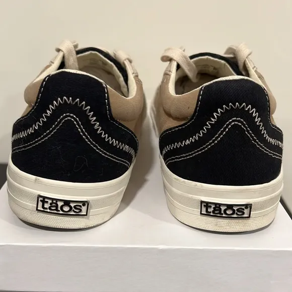 Taos Footwear Plim Soul Canvas Sneaker Size 8.5W