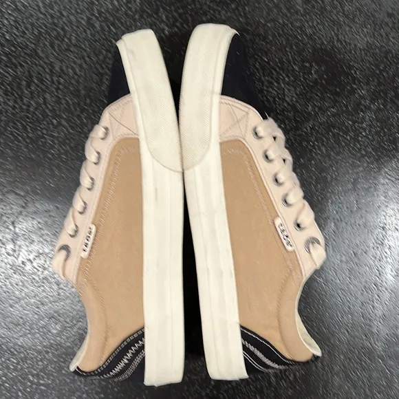 Taos Footwear Plim Soul Canvas Sneaker Size 8.5W