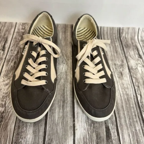 Taos Footwear Women's Moc Star 2 Sneakers 11 Charcoal Grey Gray White Lace Up