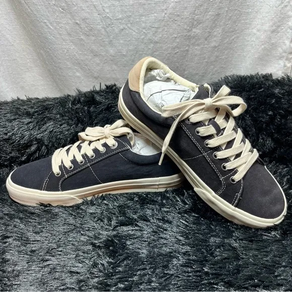 TAOS Z Soul Style Black and Tan Sneakers Ladies 8.5 NEW W BOX DISTRESSED