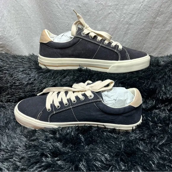 TAOS Z Soul Style Black and Tan Sneakers Ladies 8.5 NEW W BOX DISTRESSED