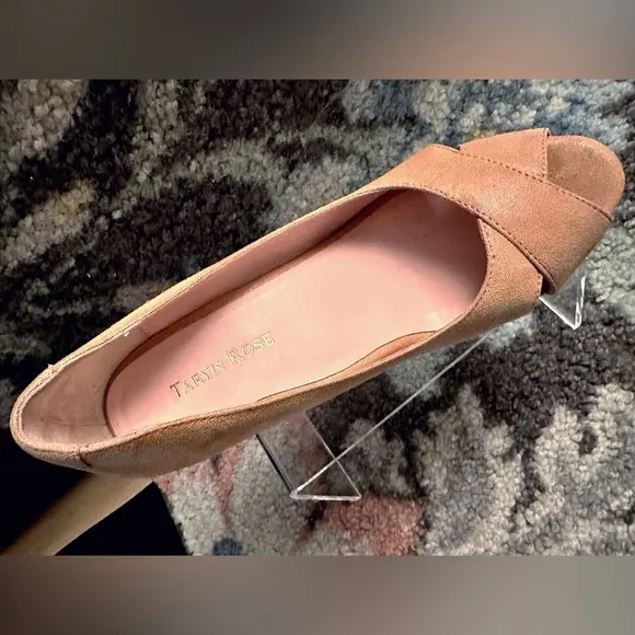 Taryn Rose Caylee Soft Pink Suede Peep-Toe Wedge Pumps – Size 7M