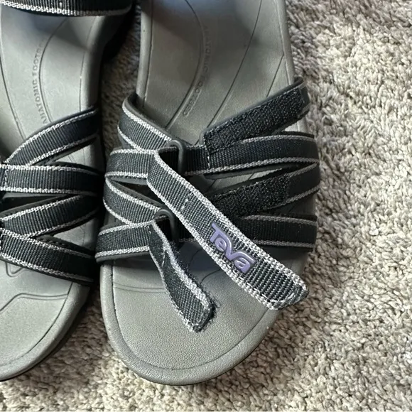 Teva Tirra sandal sz 10 black gray purple hiking outdoors adjustable strap vegan