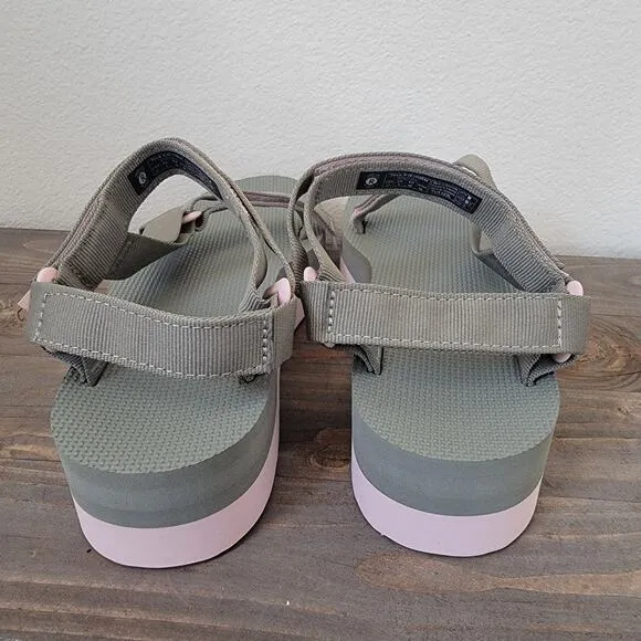 Teva Women Flatform Universal Sz 11 Grey Pink Strappy Sandals Hook and Loop NEW