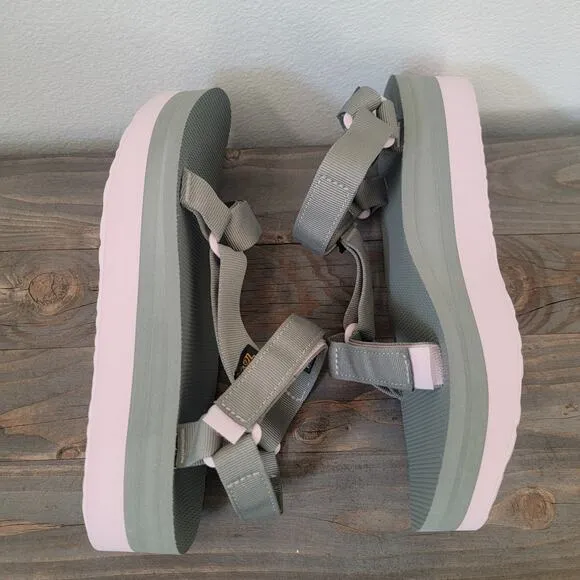 Teva Women Flatform Universal Sz 11 Grey Pink Strappy Sandals Hook and Loop NEW