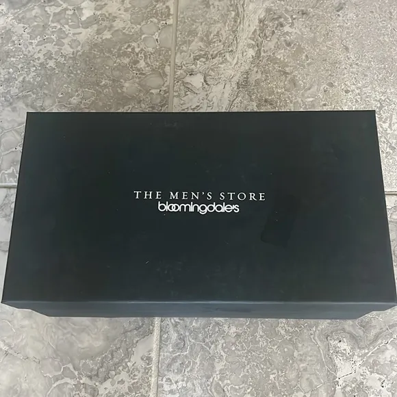The Men's Store at Bloomingdale's Lace Up Cap Toe Dress Shoes Size 9 NEW $195