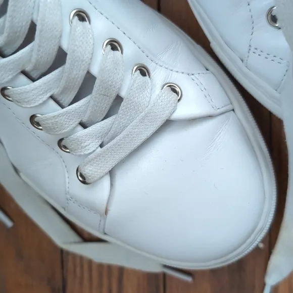 Thursday white leather sneakers
