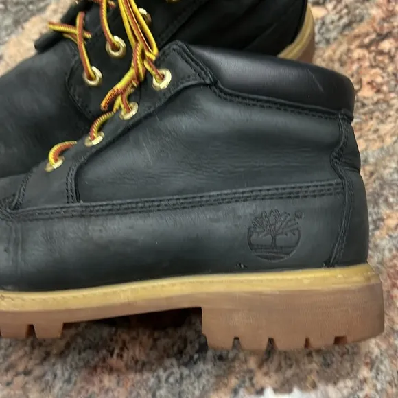Timberland Black Boots with Yellow Laces Chukka boots Black SZ 10