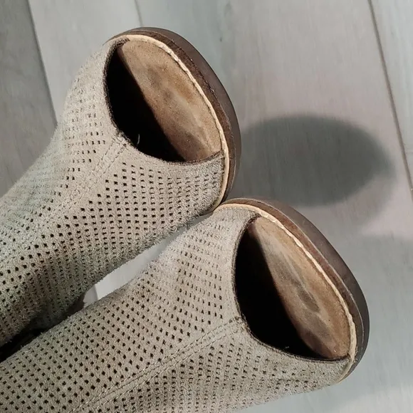 Toms Women Comfort Leather Majorca Peep toe  Ankle shoes sz 7