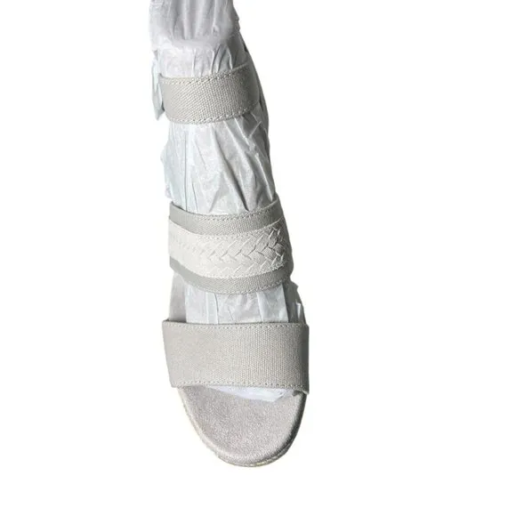 Toms Womens Gray Triple Band Peep Toe Ankle Straps Wedge Sandals Sz 10 NIB