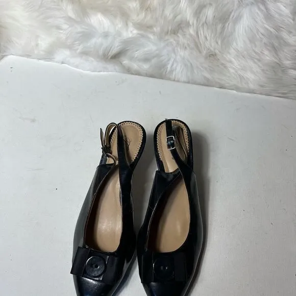 Trotters leather black sling back shoes Round toe embellished with a bow SZ11W
