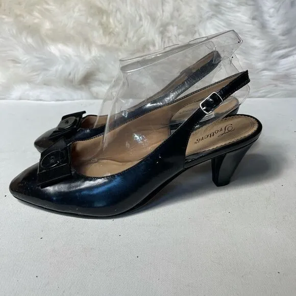 Trotters leather black sling back shoes Round toe embellished with a bow SZ11W