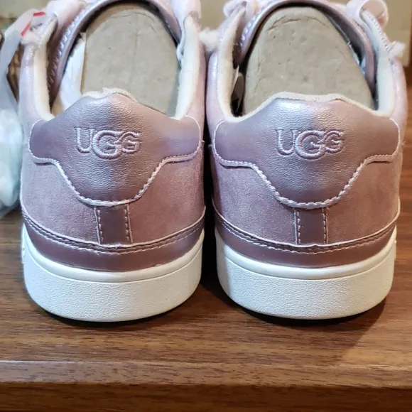Ugg Alanna Girl's Pink Cameo Sneakers