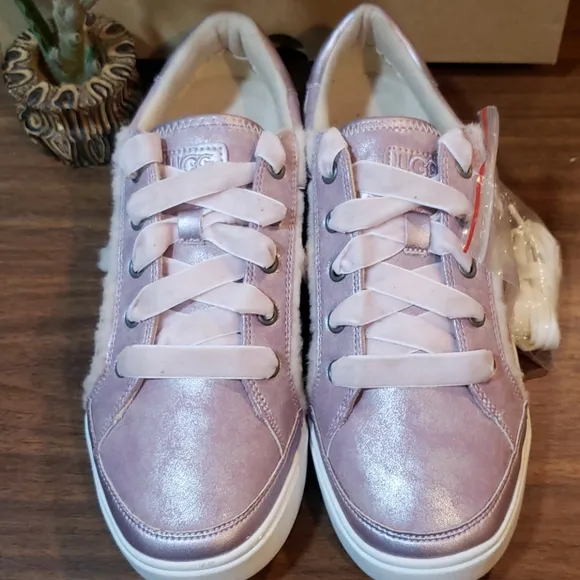 Ugg Alanna Girl's Pink Cameo Sneakers