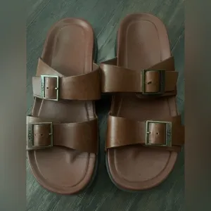 UGG Brown Leather Wainscott Buckle Slides Sandals with Metal Buckles
