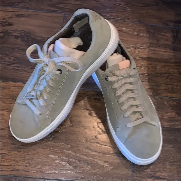 Ugg New In Box Men’s Brecken Military Suede Sneakers Size 8