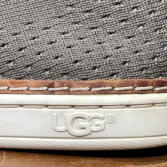 UGG SAMMY SLIP ON SNEAKERS