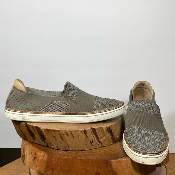 UGG SAMMY SLIP ON SNEAKERS