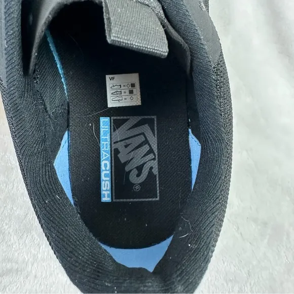 Vans Men Size 11.5 Ultra Range Cush Athletic Shoes All Black Comfort Sneaker