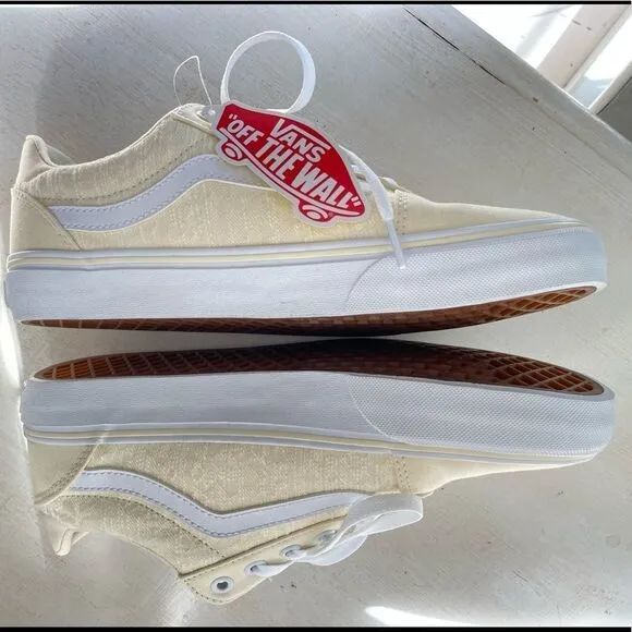Vans women’s Ward Lo sneakers NIB size 9.5