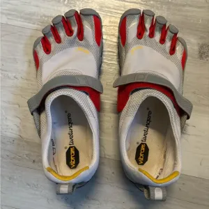 Vibram Fivefingers Toe Shoes Men’s Size EU 41