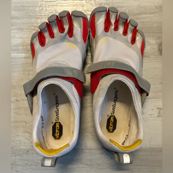 Vibram Fivefingers Toe Shoes Men’s Size EU 41
