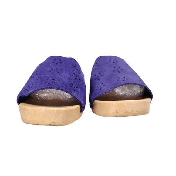Vintage 80s 90s Purple Suede Clogs Sandals Size 8 Low Heel Shoes Made in Italy