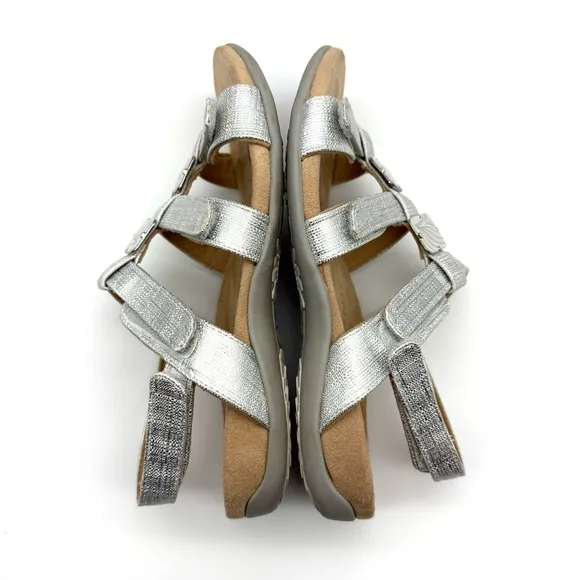Vionic Amber Sandal Silver Metallic Linen Size 8 Strappy Adjustable