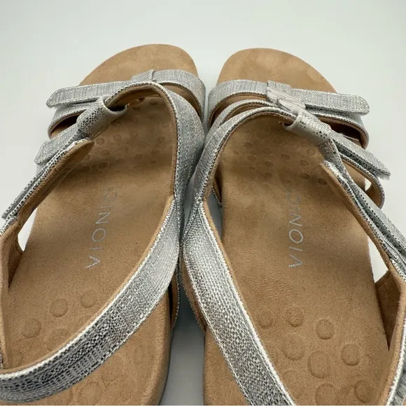 Vionic Amber Sandal Silver Metallic Linen Size 8 Strappy Adjustable