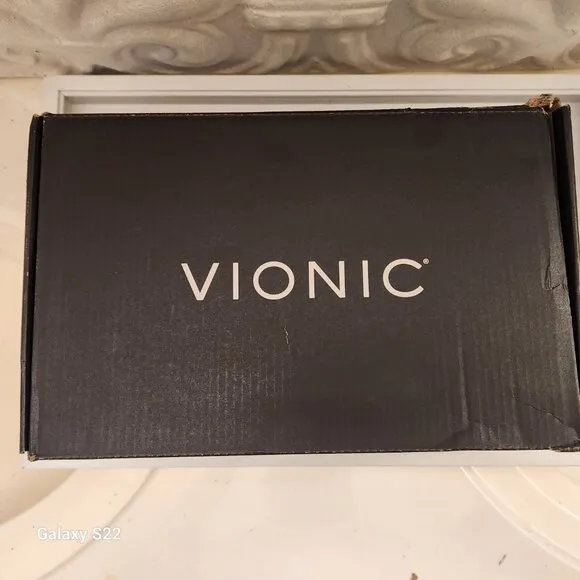 Vionic Black Leather &quot;Kimmie&quot; Slip On Sneakers. NIB. Size 5
