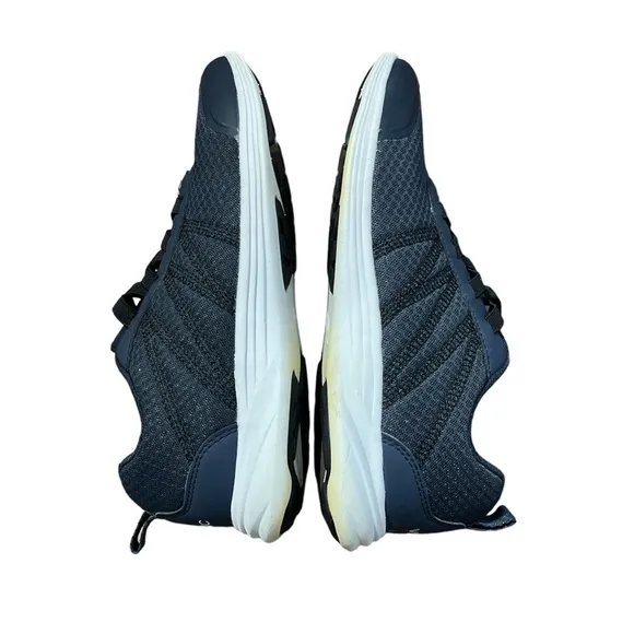 Vionic Navy Shay Sneakers size 9.5