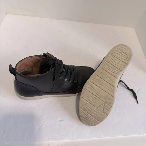 Vionic Shawna Women's Fashion Sneakers/Booties Black Leather Size 6.5