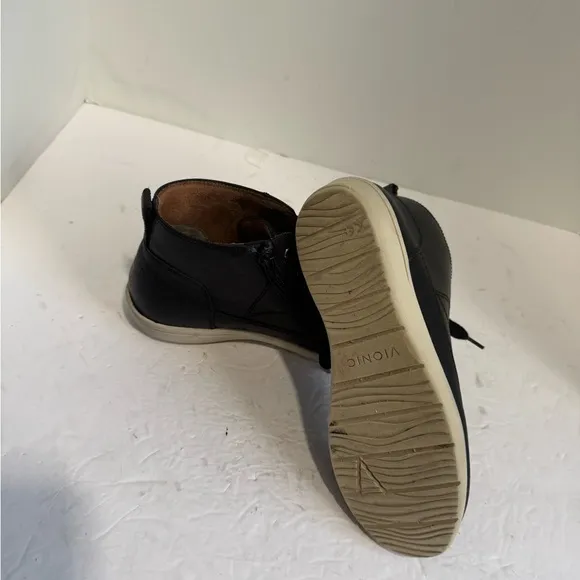 Vionic Shawna Women's Fashion Sneakers/Booties Black Leather Size 6.5