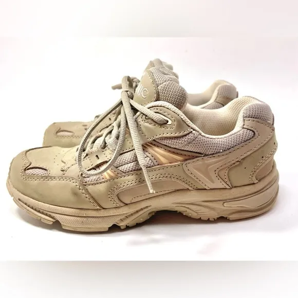 VIONIC Walker Women's Plantar Fasciitis Shoe Taupe Orthaheel Size 6