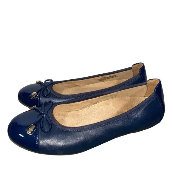 Vionic Women's Minna navy blue Napa leather cap toe ballet flat shoes women’s 8