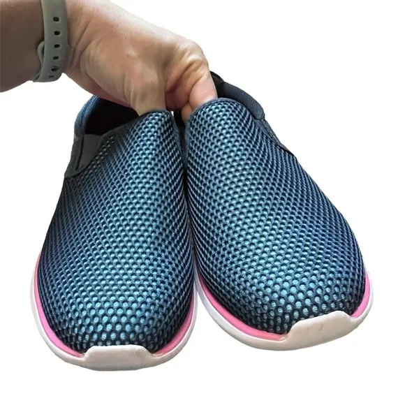 Vionic Zeta Mesh Slip-On Sneakers Navy