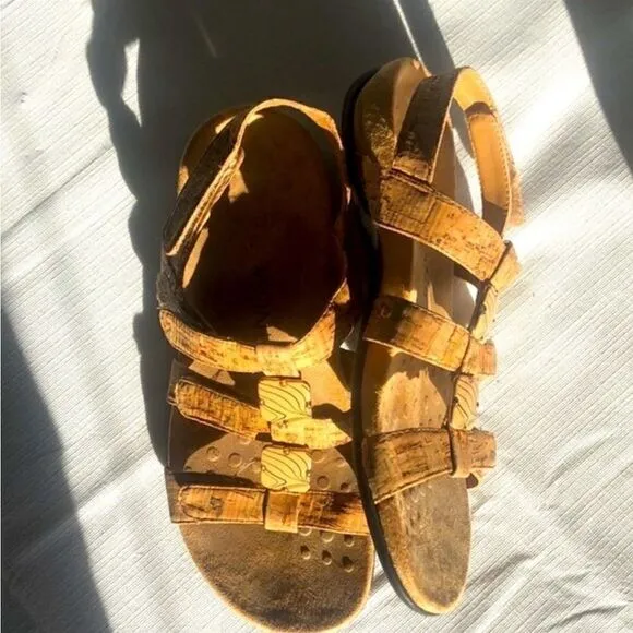 Vionic Strappy Comfort Leather Cork Sandals