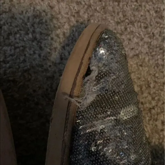 Vs pink rare silver /blue mermaid sequin Mukluk Ugg slipper boot’s /shoes M 7/8