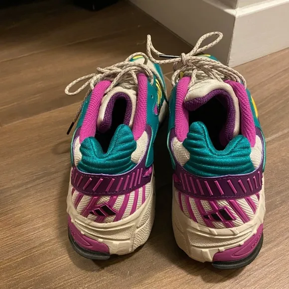 Women size 10 worn once