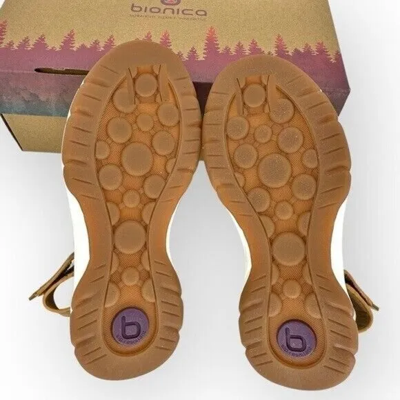 Women's Bionica Andrya Sandal NIB Tan Leather Slimgback Arch Support - size 6.5‎