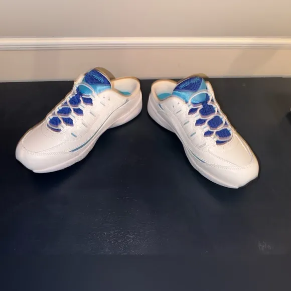 WOMEN'S EASY SPIRIT ROMY WALKING SNEAKERS Brand New Size 9M Vibrant Blue White