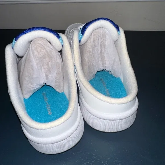 WOMEN'S EASY SPIRIT ROMY WALKING SNEAKERS Brand New Size 9M Vibrant Blue White