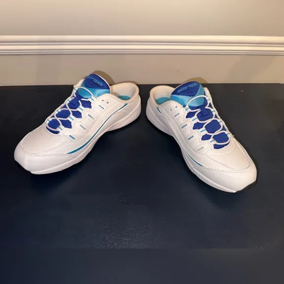 WOMEN'S EASY SPIRIT ROMY WALKING SNEAKERS Brand New Size 9M Vibrant Blue White