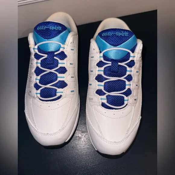 WOMEN'S EASY SPIRIT ROMY WALKING SNEAKERS Brand New Size 9M Vibrant Blue White