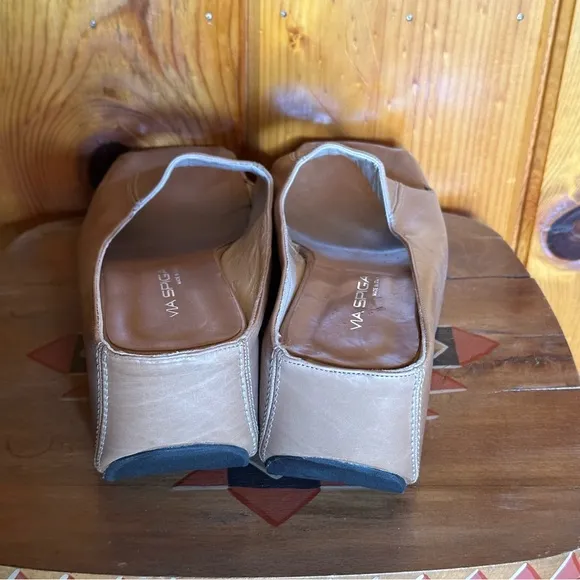 Women's Tan Leather Open-Toe Shoes