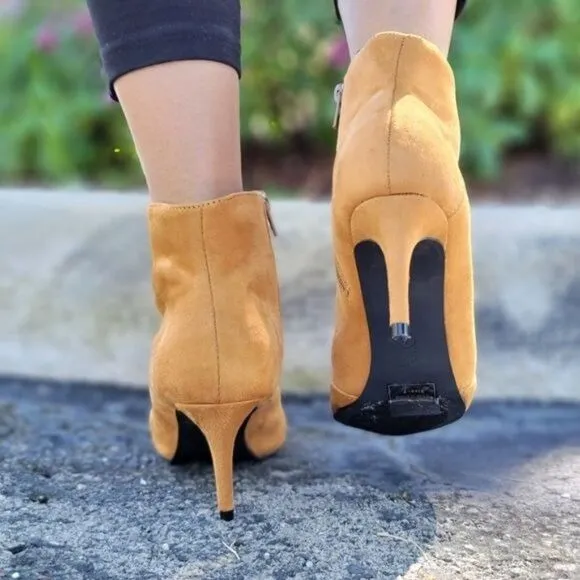 Women's Mocha Pointy Toe Ankle Boots